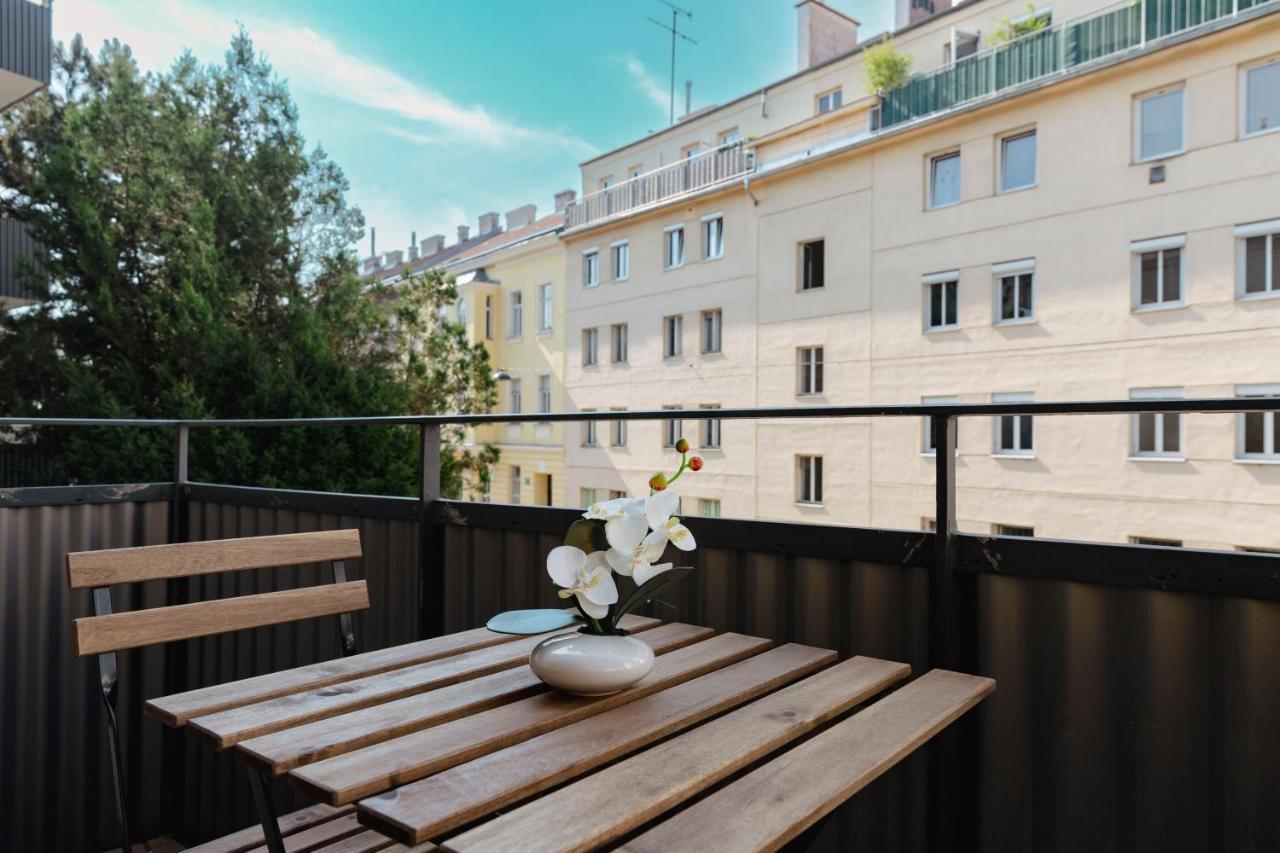 Beautiful 2-Bedroom Apartment Near Schoenbrunn Wien Ngoại thất bức ảnh
