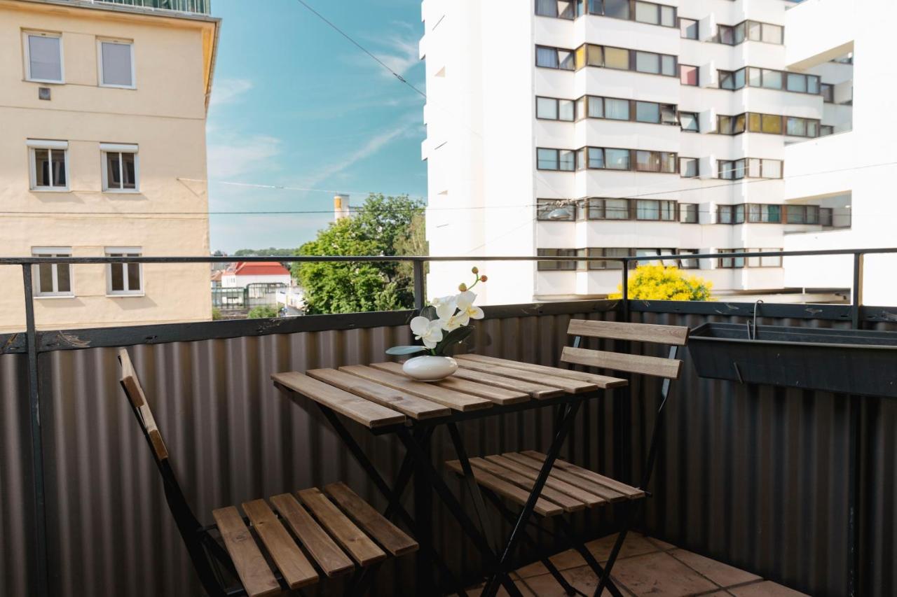 Beautiful 2-Bedroom Apartment Near Schoenbrunn Wien Ngoại thất bức ảnh