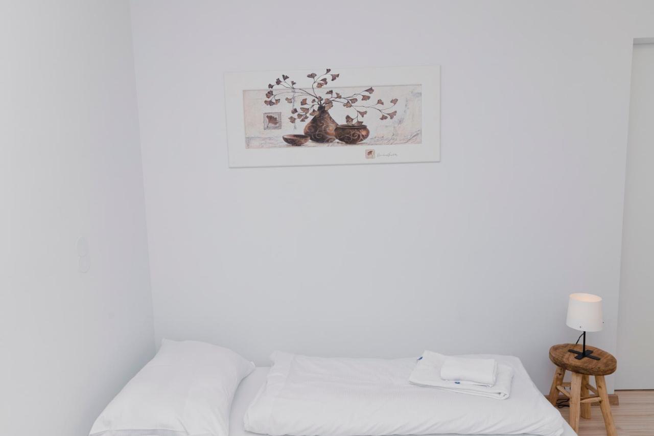 Beautiful 2-Bedroom Apartment Near Schoenbrunn Wien Ngoại thất bức ảnh