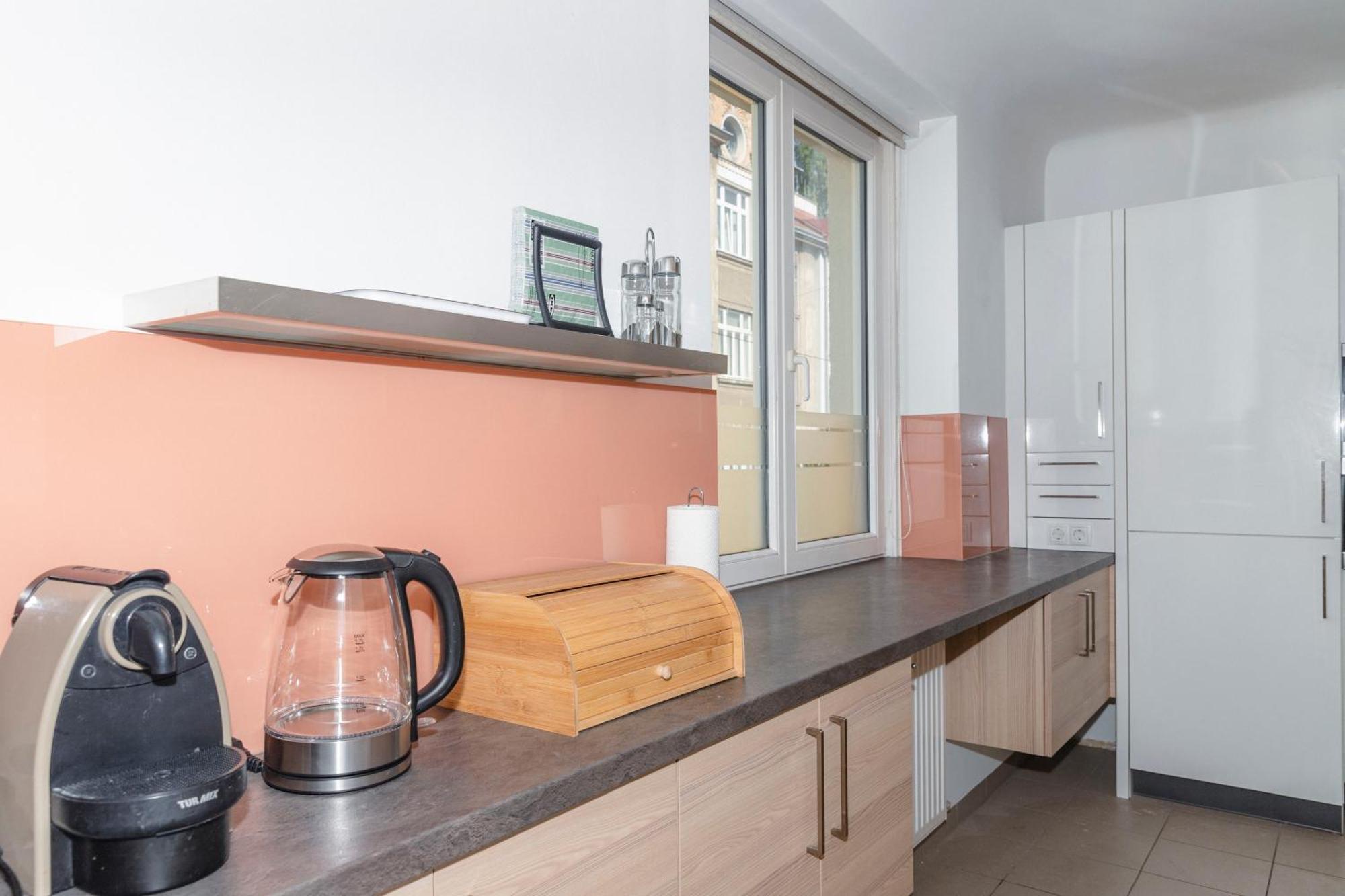 Beautiful 2-Bedroom Apartment Near Schoenbrunn Wien Ngoại thất bức ảnh