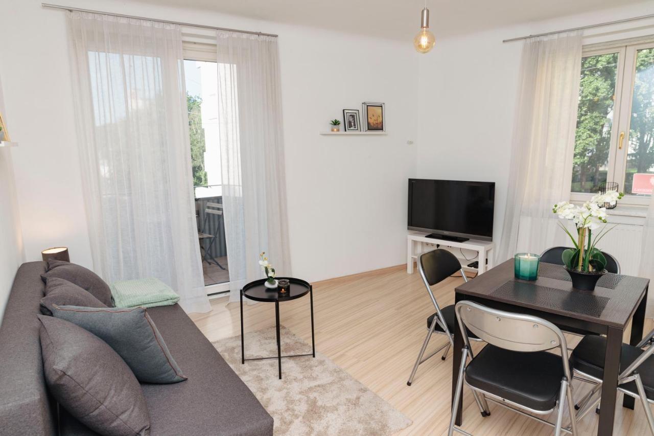 Beautiful 2-Bedroom Apartment Near Schoenbrunn Wien Ngoại thất bức ảnh