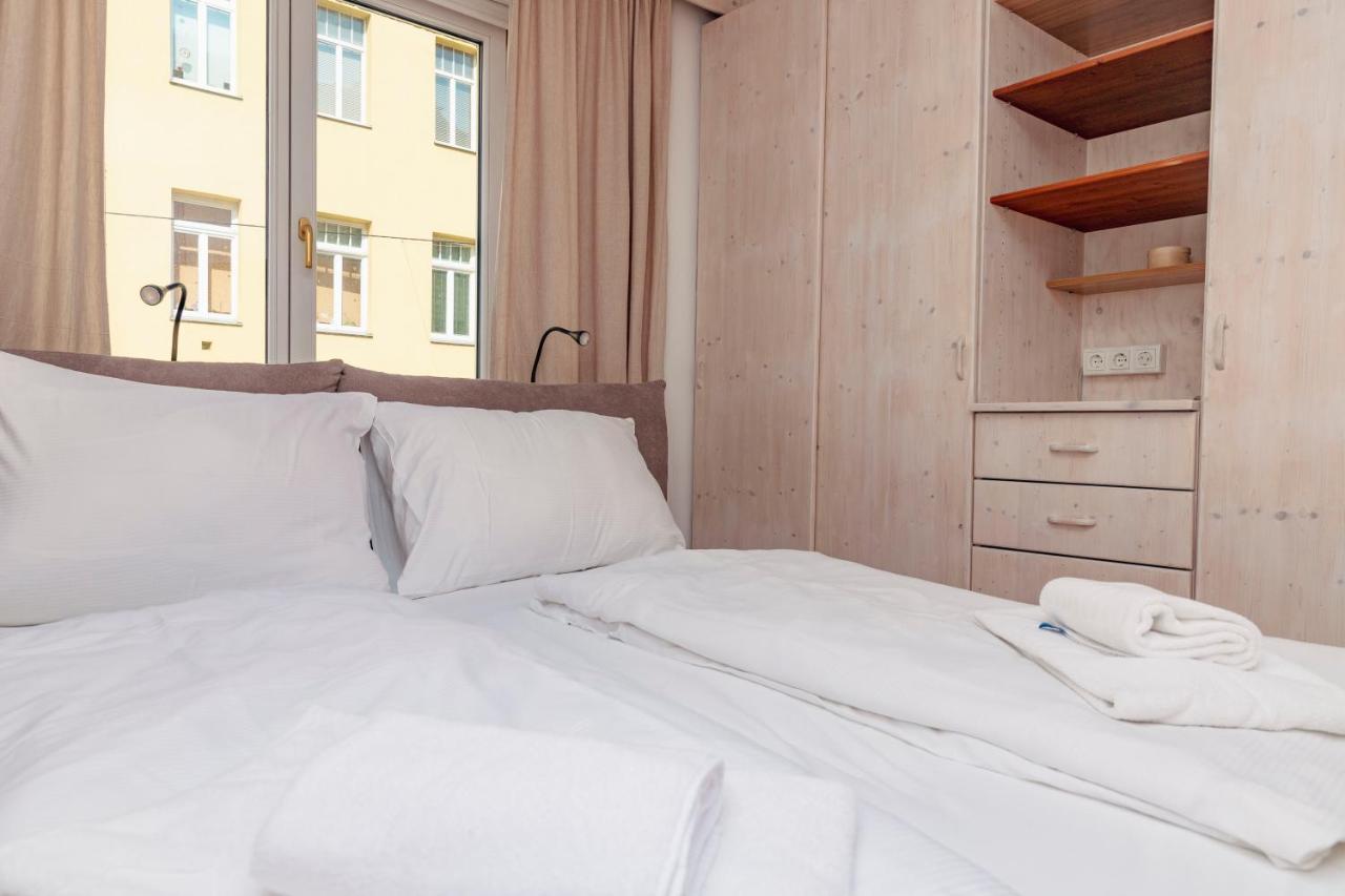 Beautiful 2-Bedroom Apartment Near Schoenbrunn Wien Ngoại thất bức ảnh